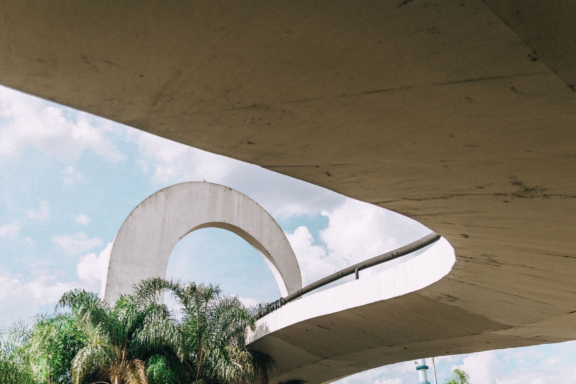 Tuju Sao Paulo Brazilian Modern