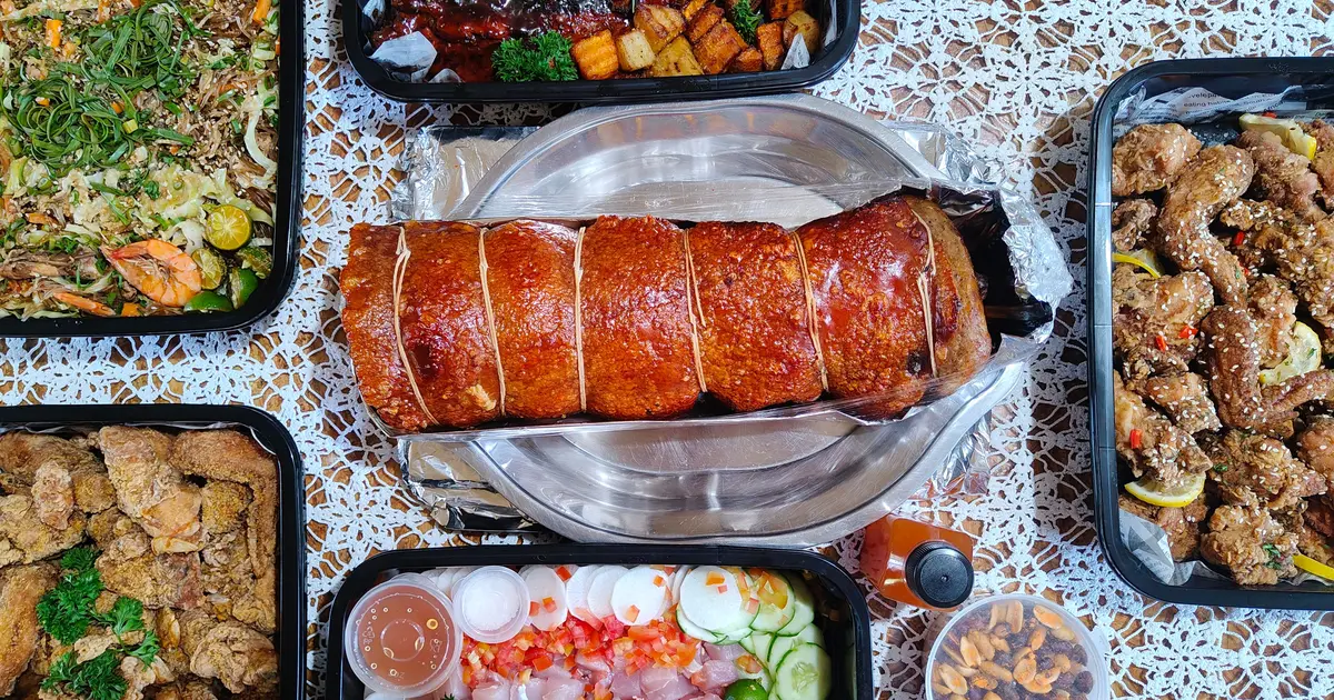 Lechon - Kuliner Asia
