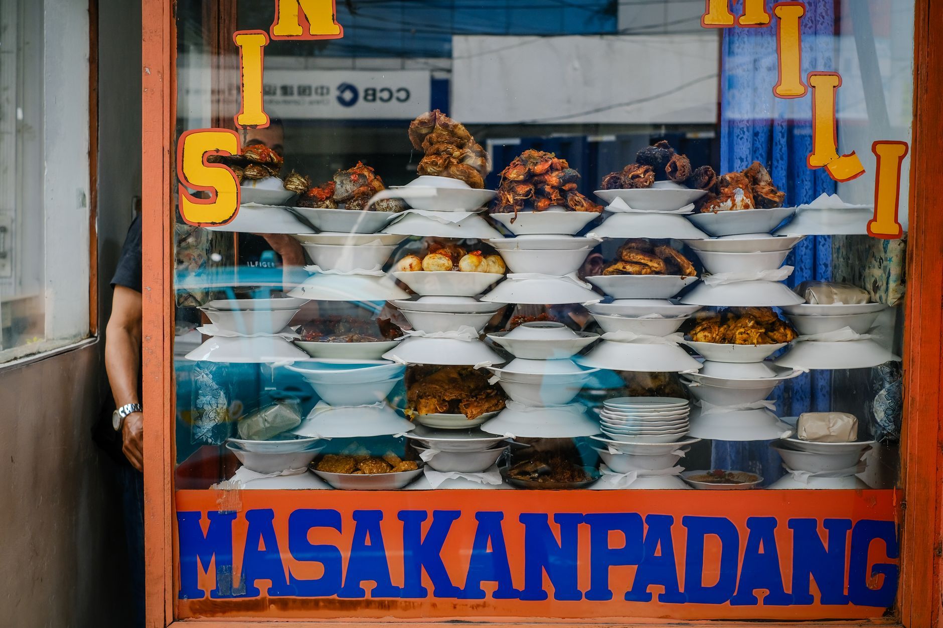 Sate Padang Ajo Ramon interior
